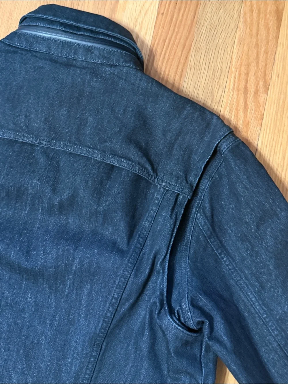 Levi's Commuter Men's Denim Trucker Jacket (L) - Picture 10 of 16
